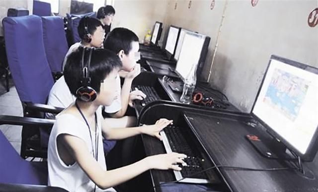 关于年龄最小的中国黑客为了不做作业的信息