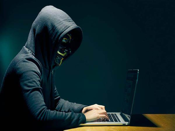 安全专家评论黑客(黑客精确定位找人)